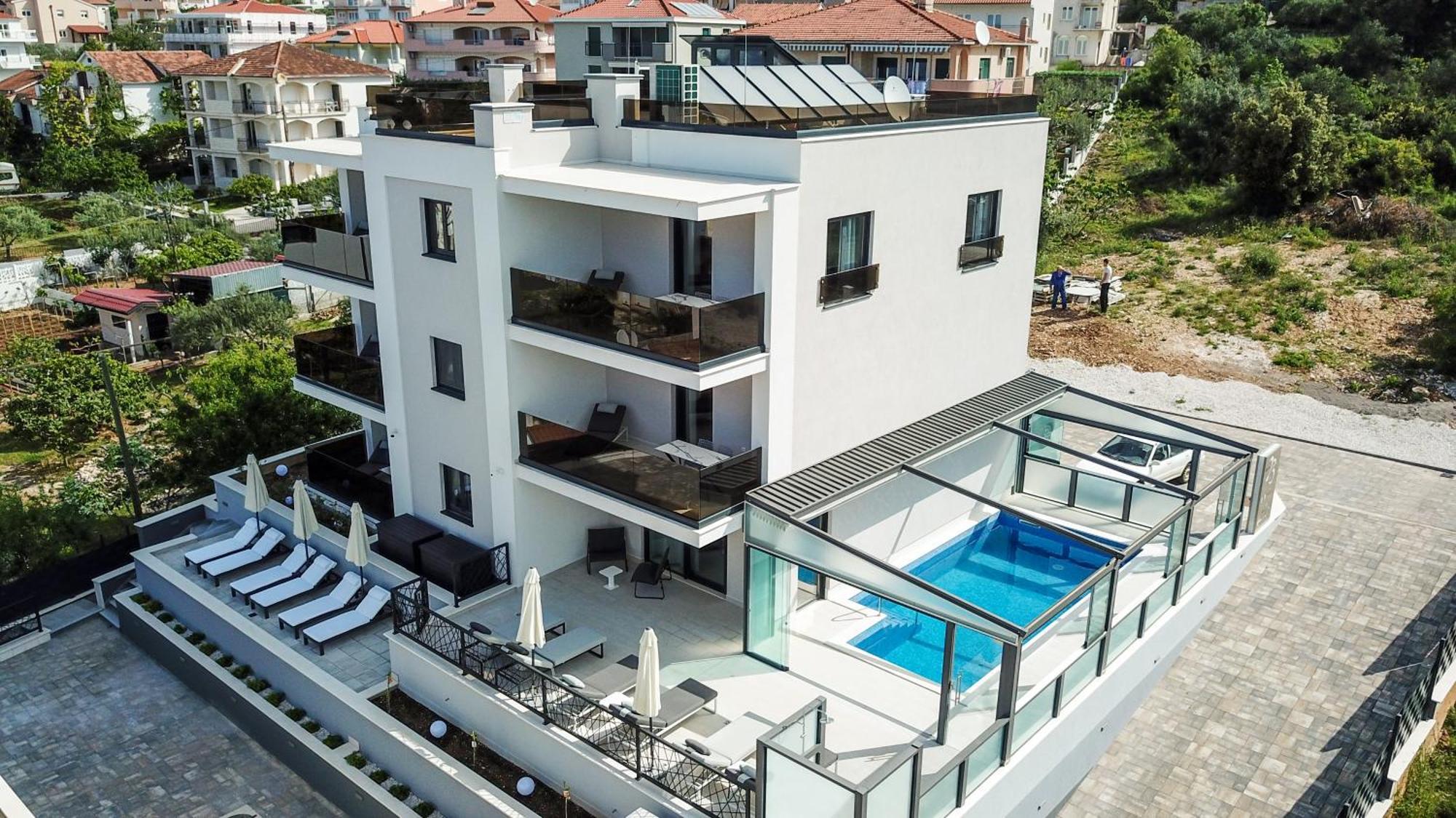 Villa 23 B Heated Pool トロギール エクステリア 写真