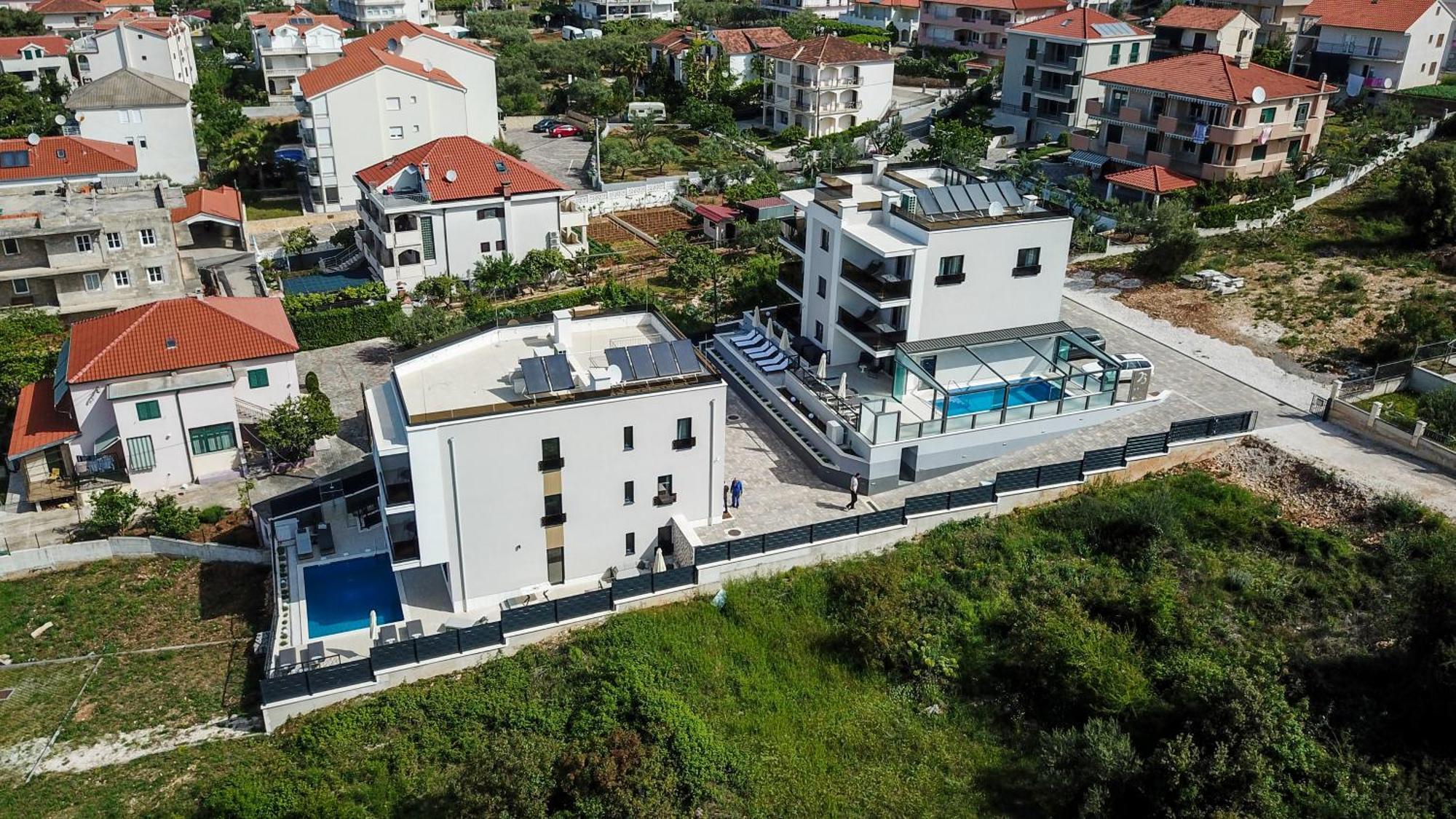 Villa 23 B Heated Pool トロギール エクステリア 写真